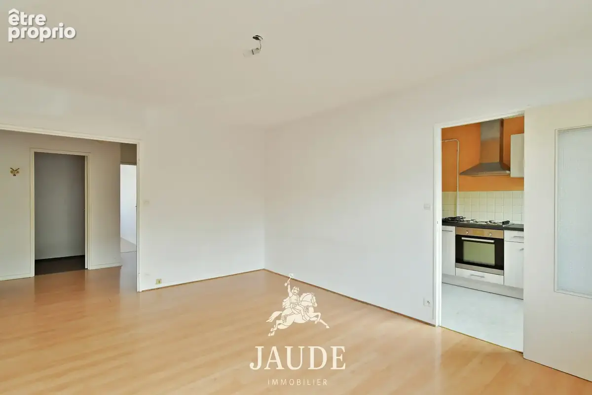 Appartement T3 de 66,33 m2 avec parking et cave, 7 rue Saint-Simon à Clermont-Ferrand - photo 2
