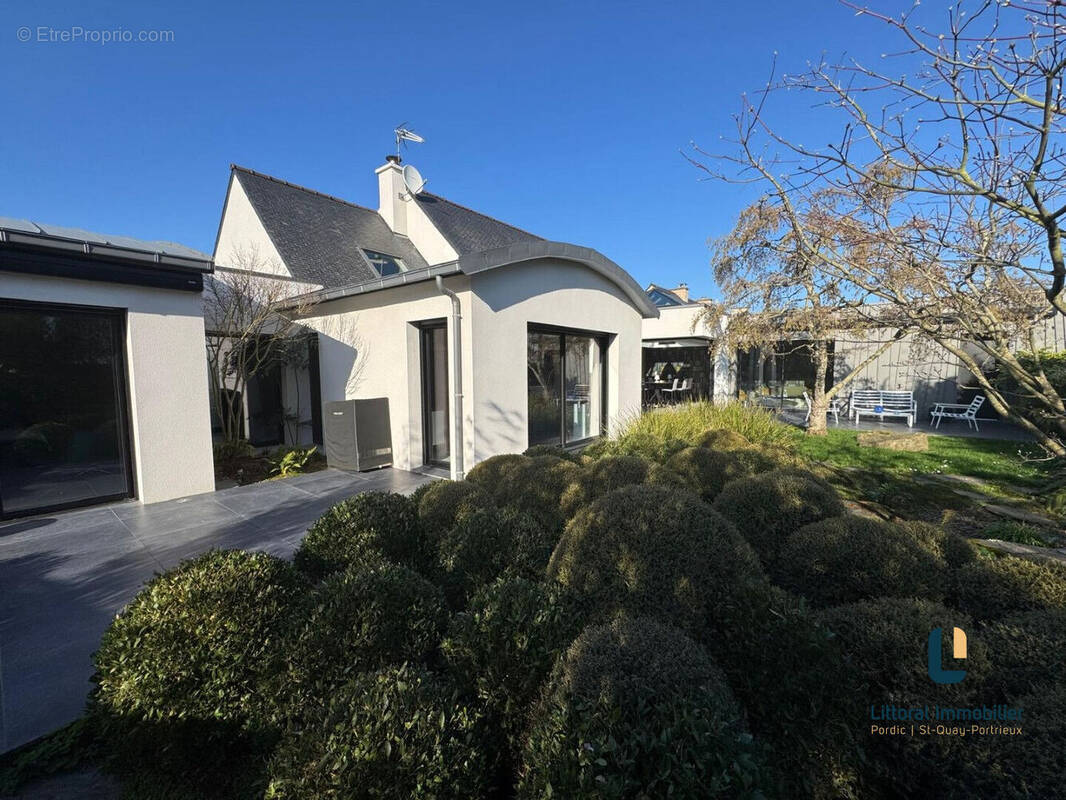 Maison à ETABLES-SUR-MER