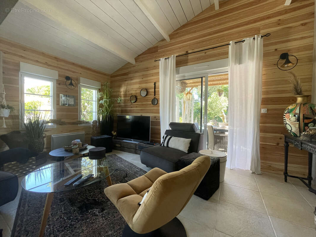 Maison rénovée à deux pas de l'océan - 87 m2 - photo 9