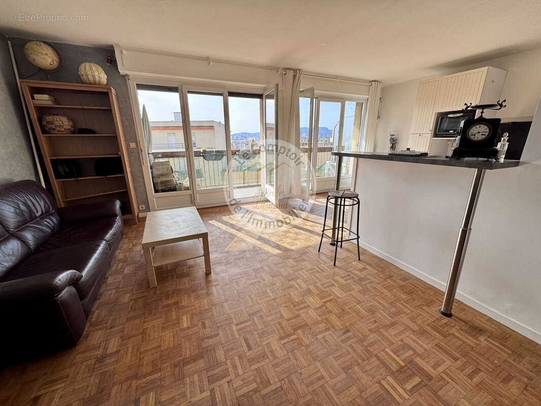 Appartement à MARSEILLE-10E