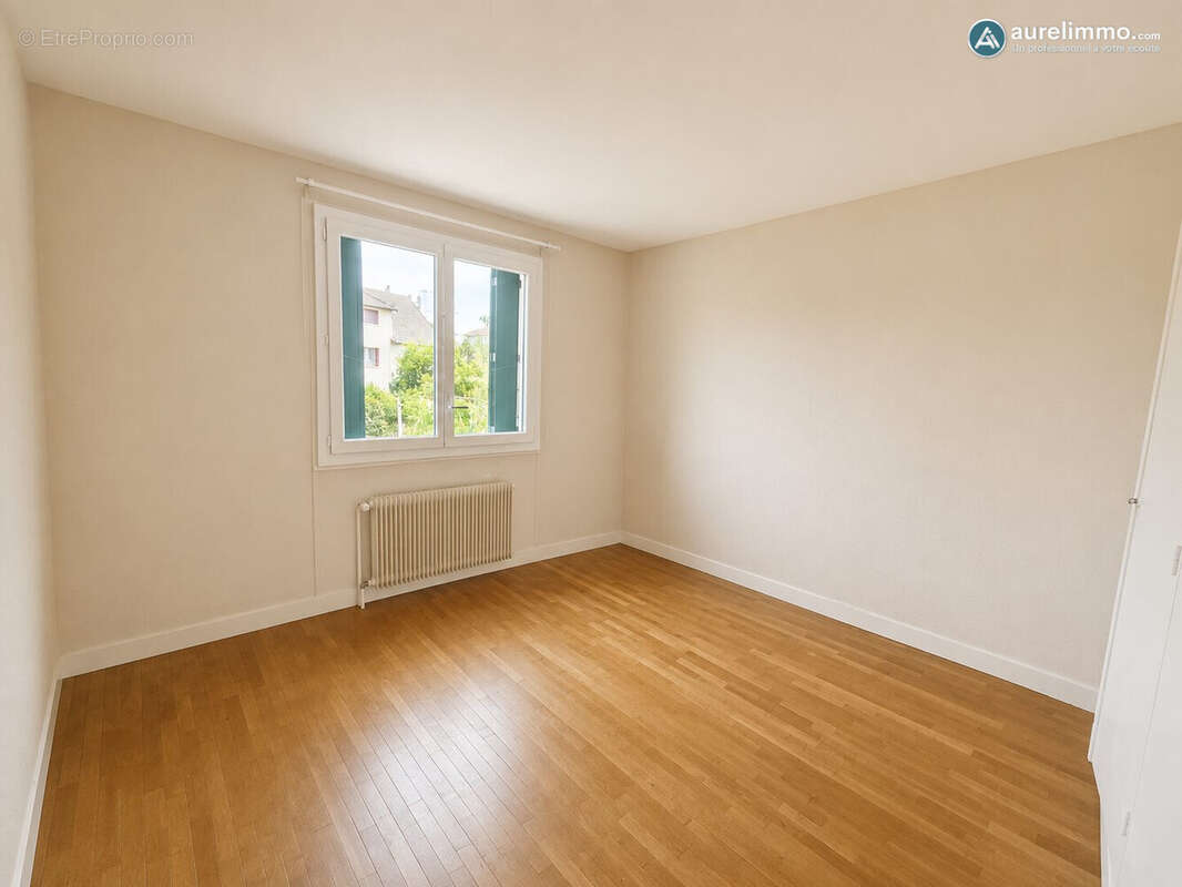 Maison 94 m² à Montlucon  - photo 8