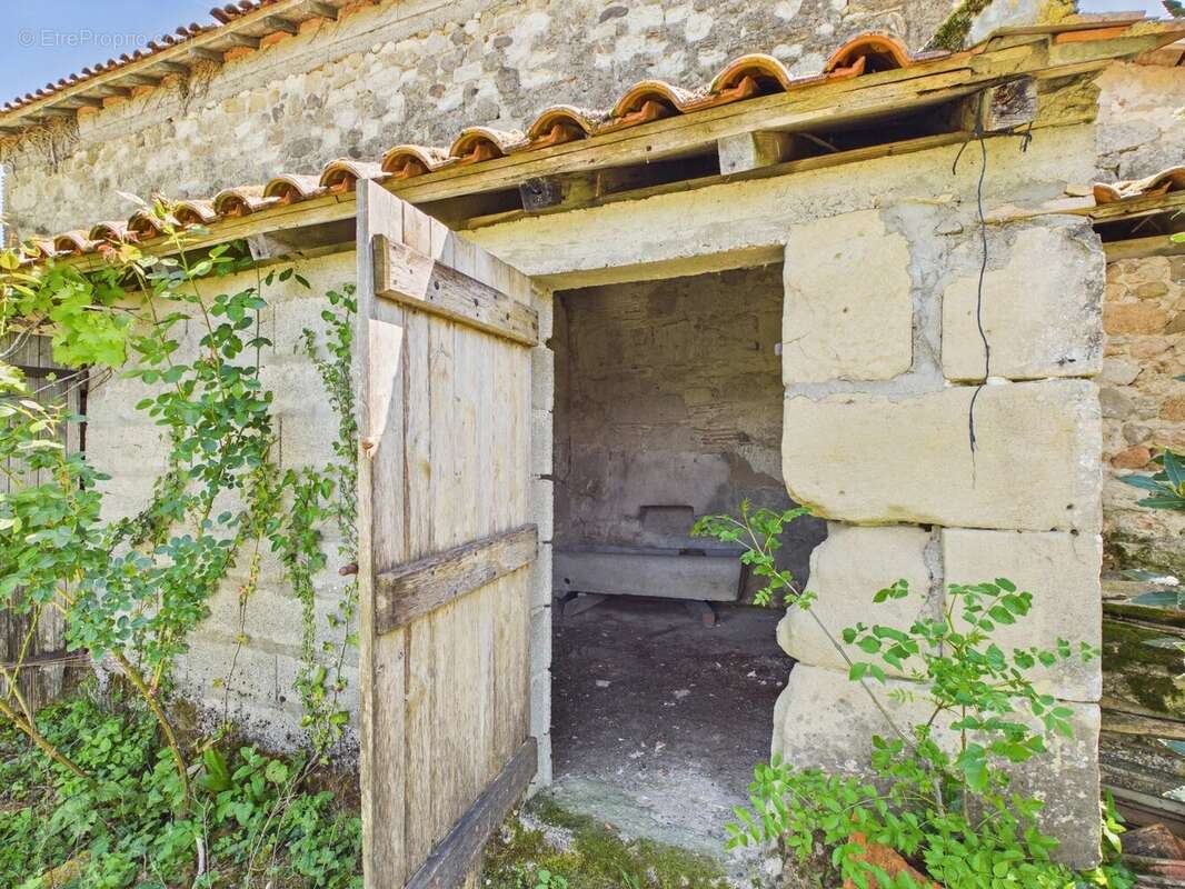 Maison à LAUZUN