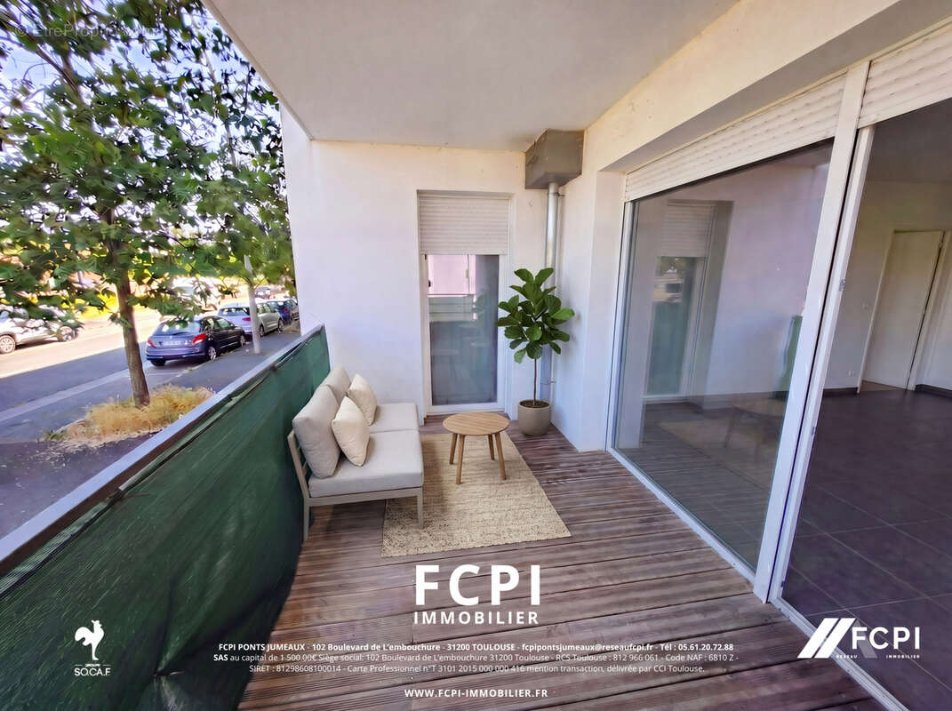 Appartement à BEAUZELLE