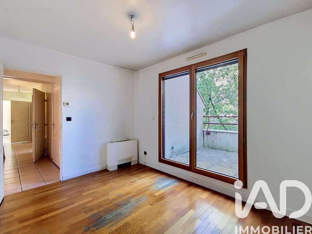 Photo 6 - Appartement à VILLEURBANNE