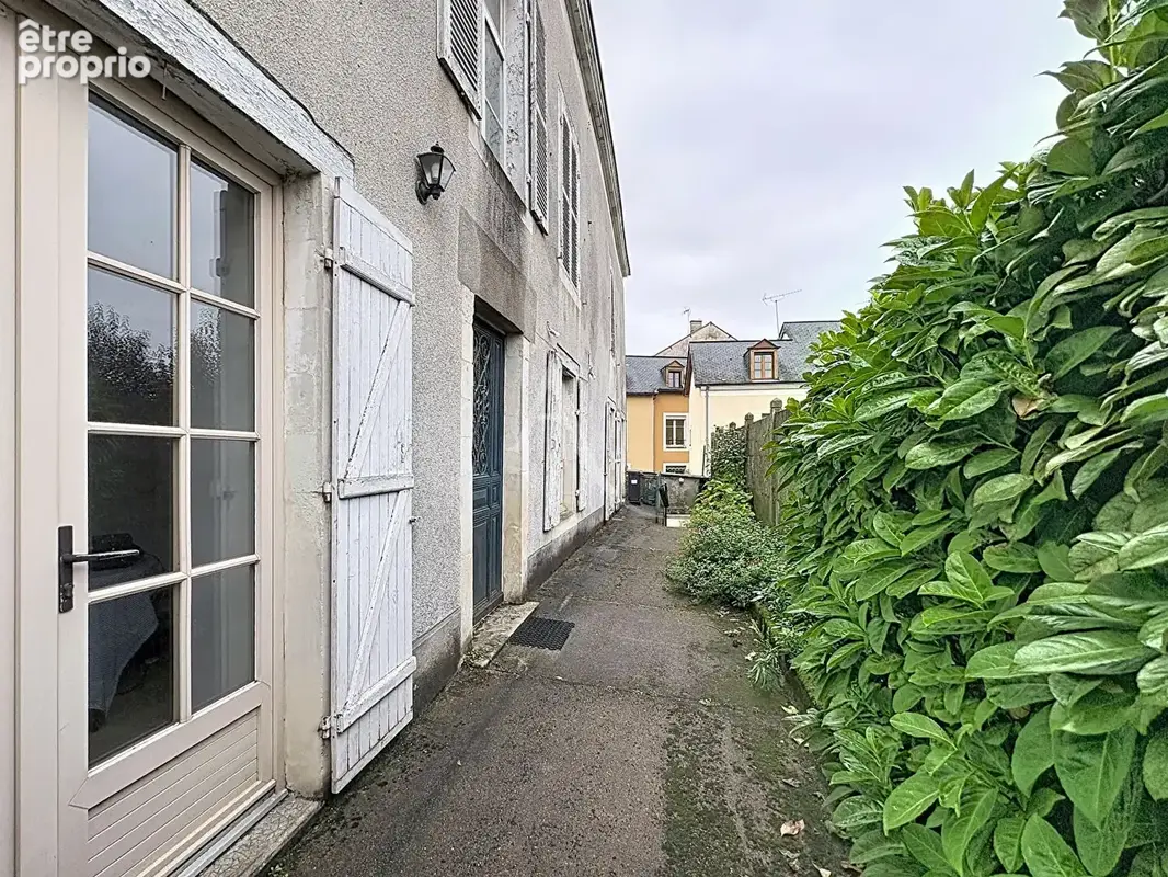 Maison Chateau Gontier Sur Mayenne - 3 appartements - photo 3
