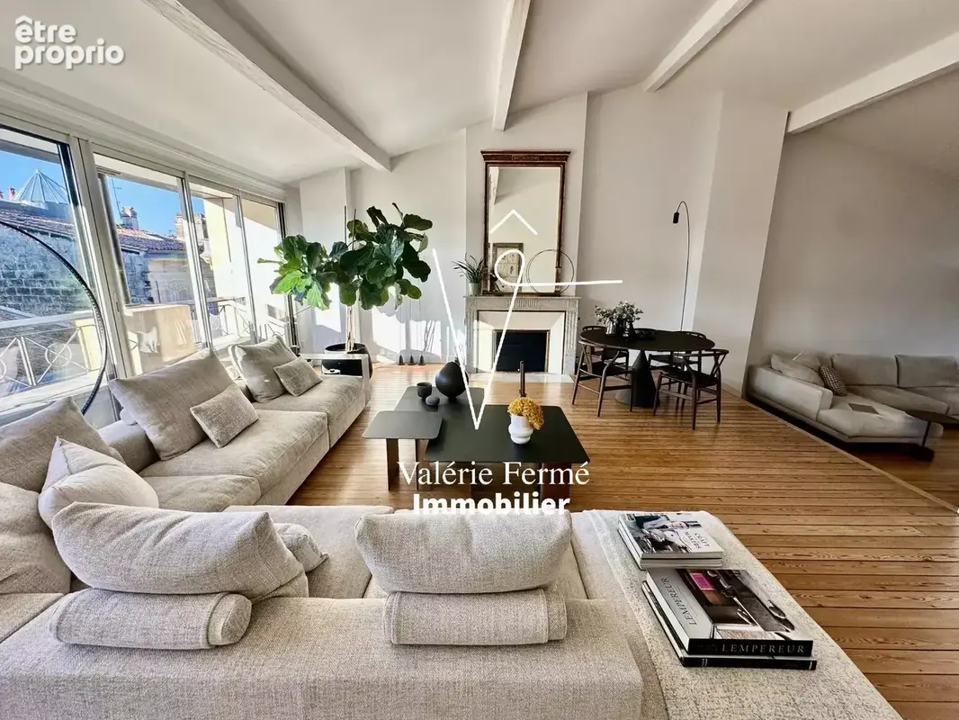 Appartement duplex d'exception avec ascenseur privatif, terrasse et garage-Bordeaux-Jardin Public/Chartrons - photo 2
