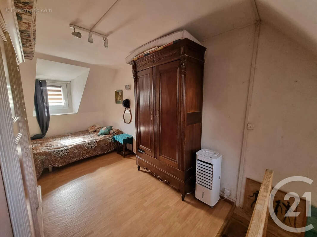 Maison à VARZY