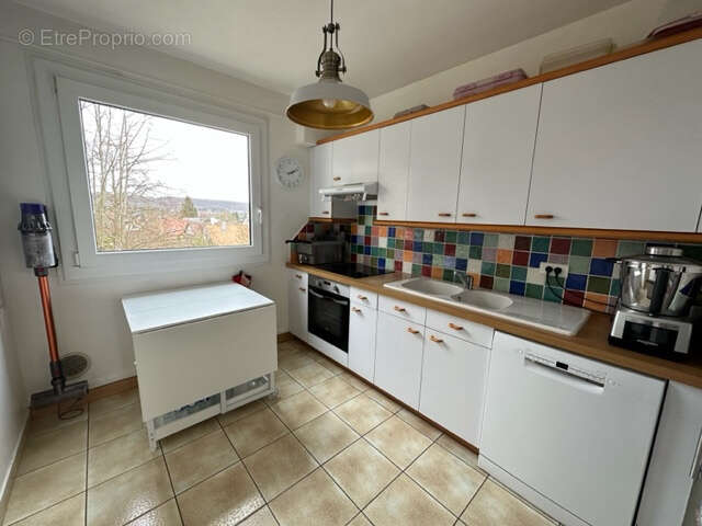 Appartement à BURES-SUR-YVETTE