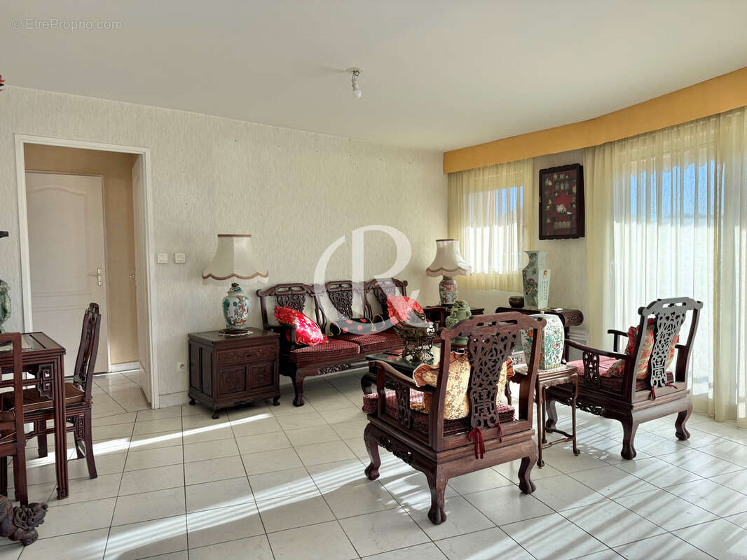 Appartement à HYERES