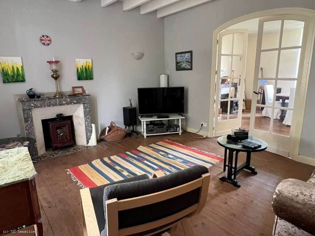 Maison à RUFFEC