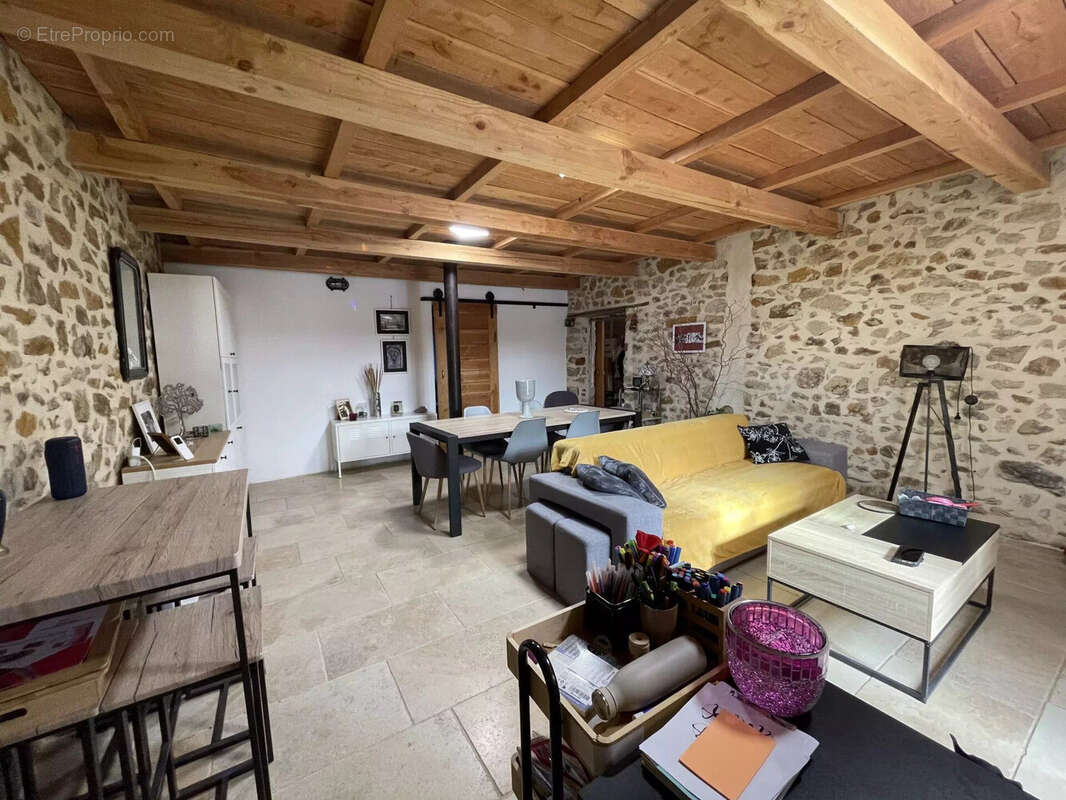 Maison à ROBIAC-ROCHESSADOULE