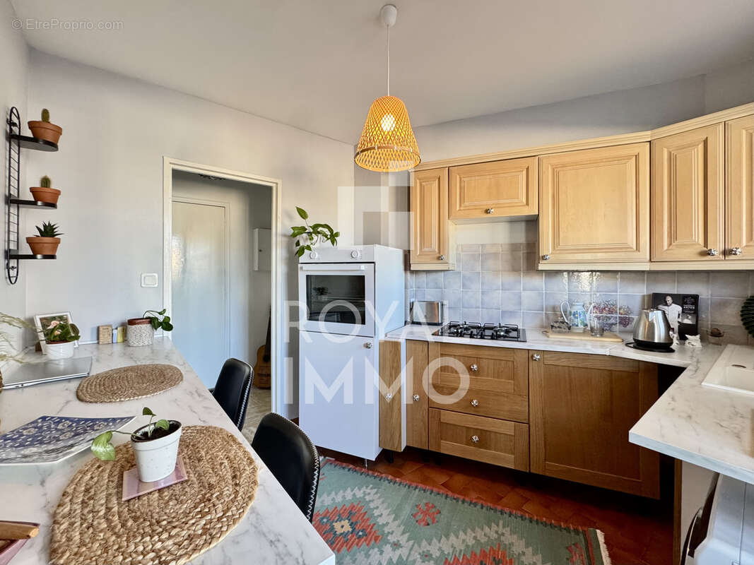 Toulon - Appartement T3 - 60m2 3ème étage avec ascenseur - photo 7