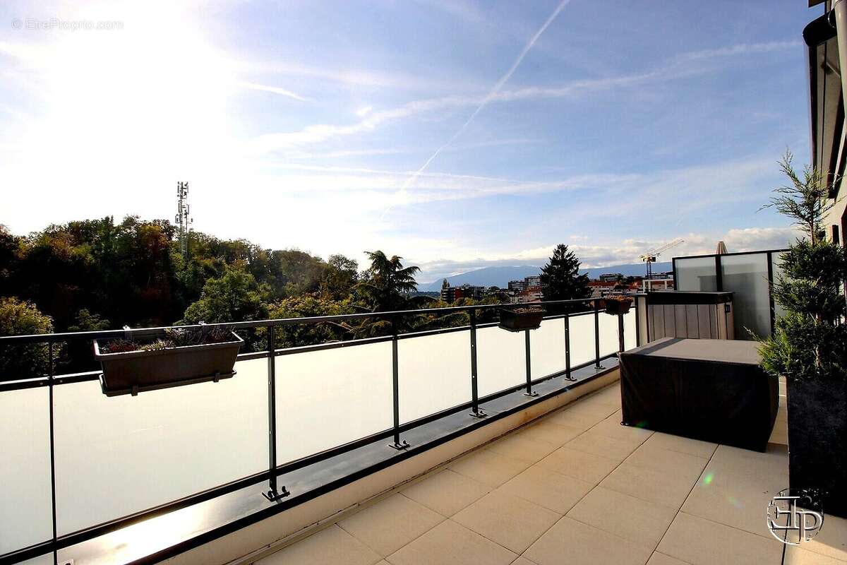 Appartement 77 m² à Saint-Julien-En-Genevois  - photo 7