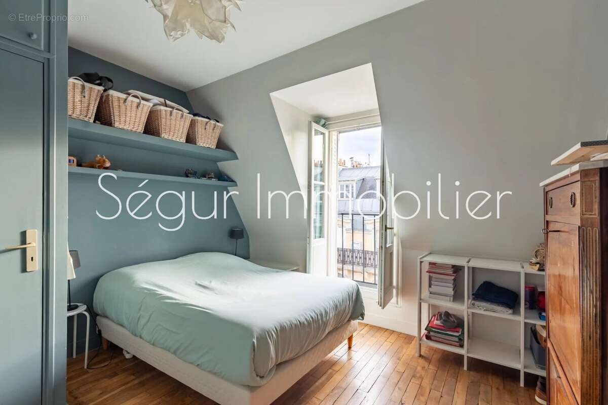 Appartement à PARIS-15E