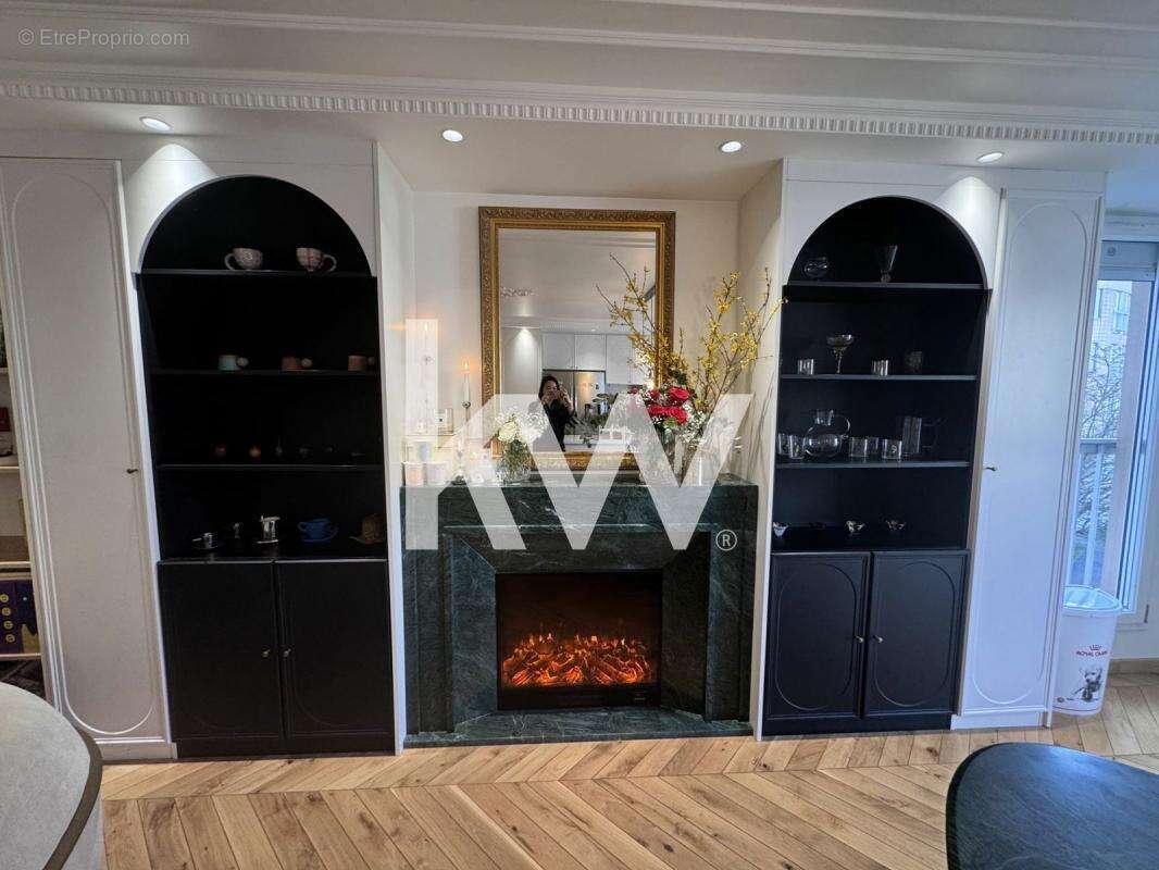 Appartement T4 (87 m²) en vente à Paris - photo 3