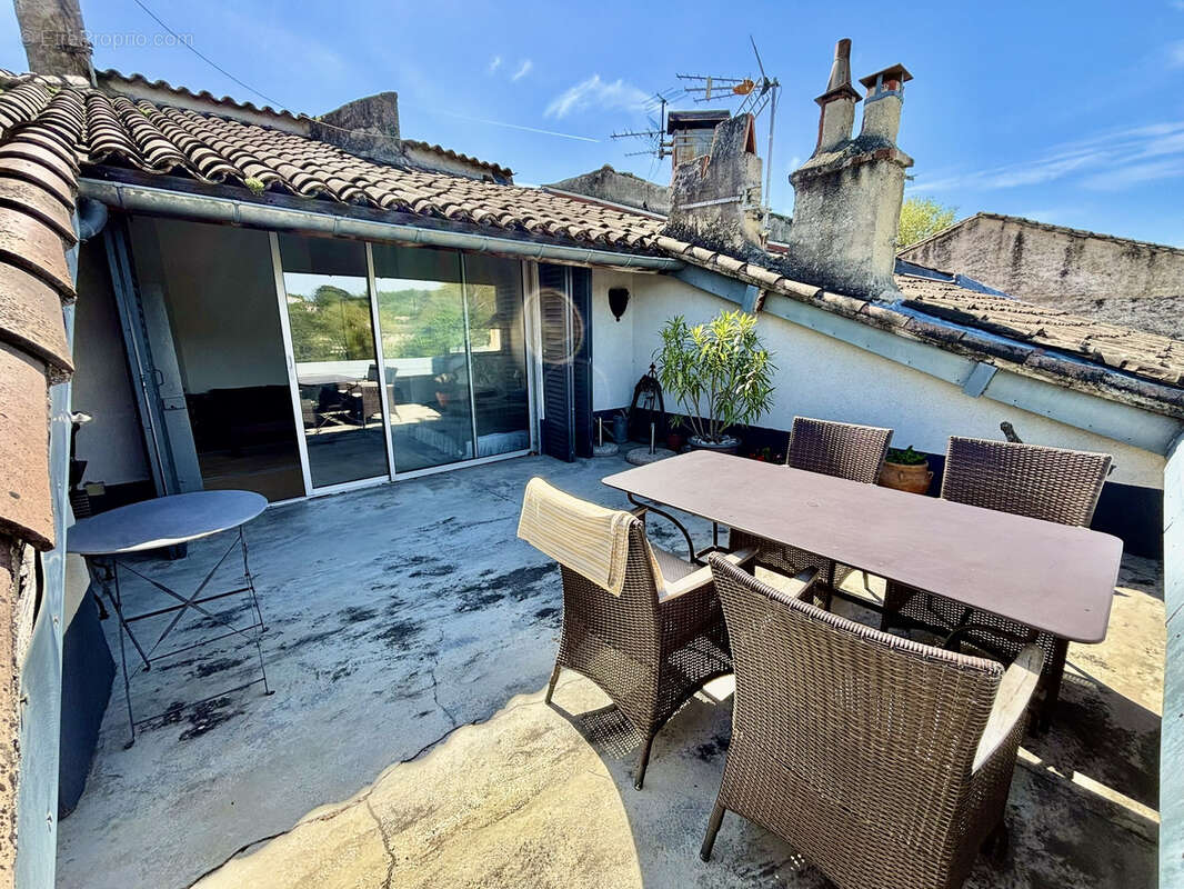 Appartement à MALAUCENE