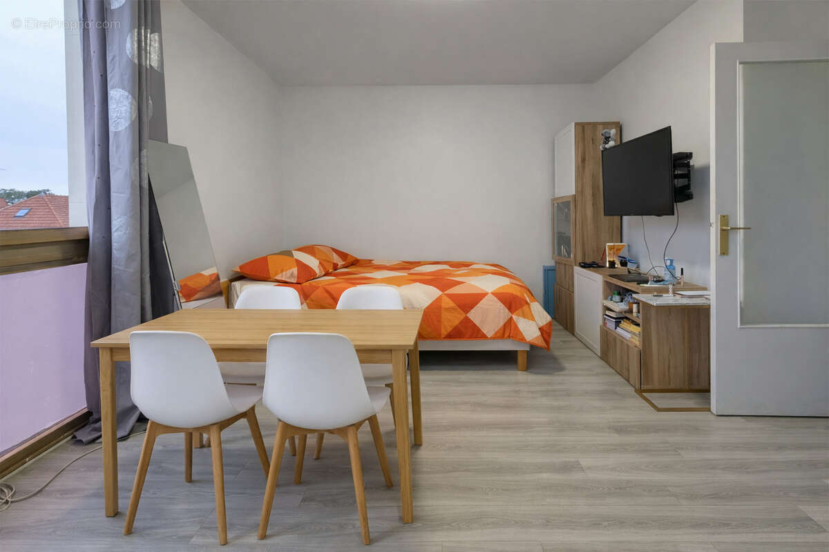 Appartement à SAINT-MAUR-DES-FOSSES