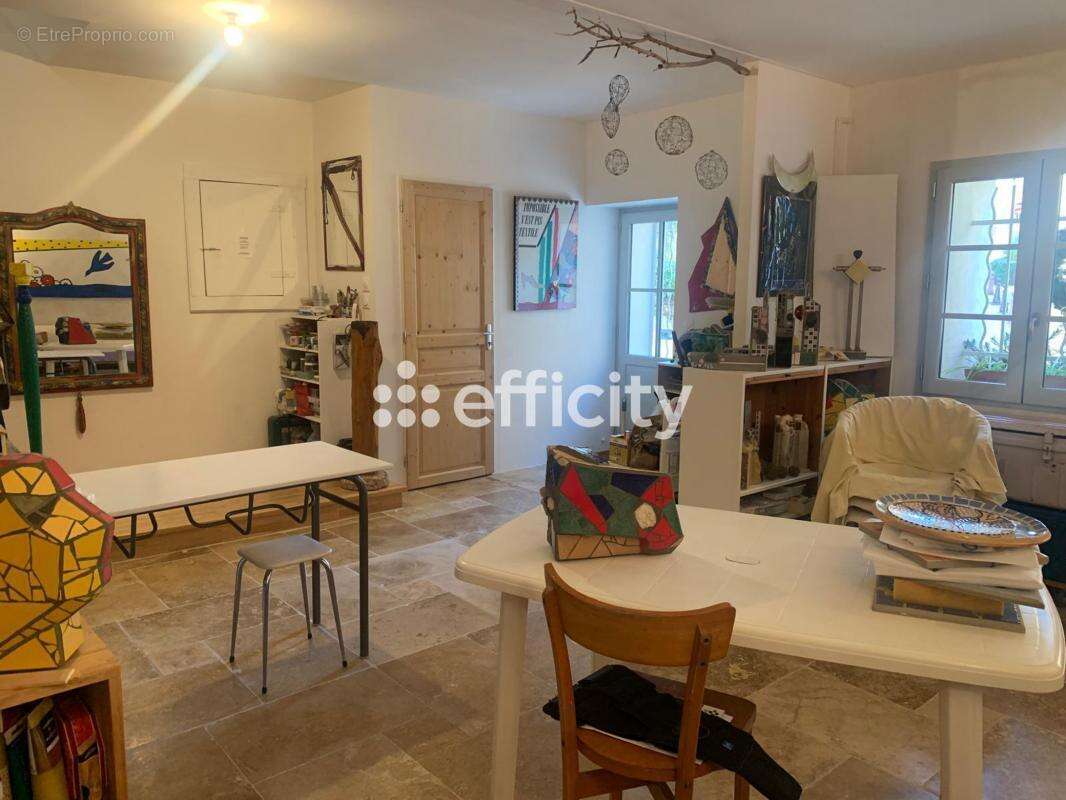 Maison à CHATEAURENARD