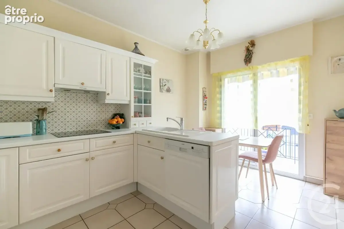 Maison 154 m² à Saint-Maur-Des-Fosses  - photo 13