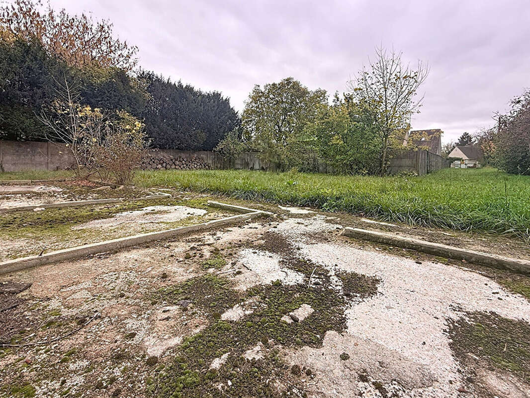 Terrain à CONGIS-SUR-THEROUANNE