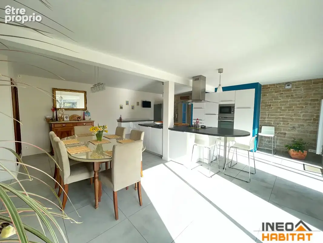 Longère rénovée LA MEZIERE - 7 pièce(s) - 192 m2 - photo 6