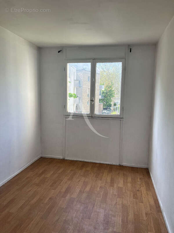 Appartement Aubervilliers 4 pièce(s) 61 m2 - photo 5