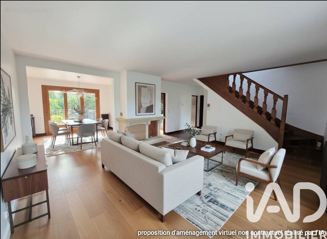 Photo 1 - Maison à LE MESNIL-SAINT-DENIS