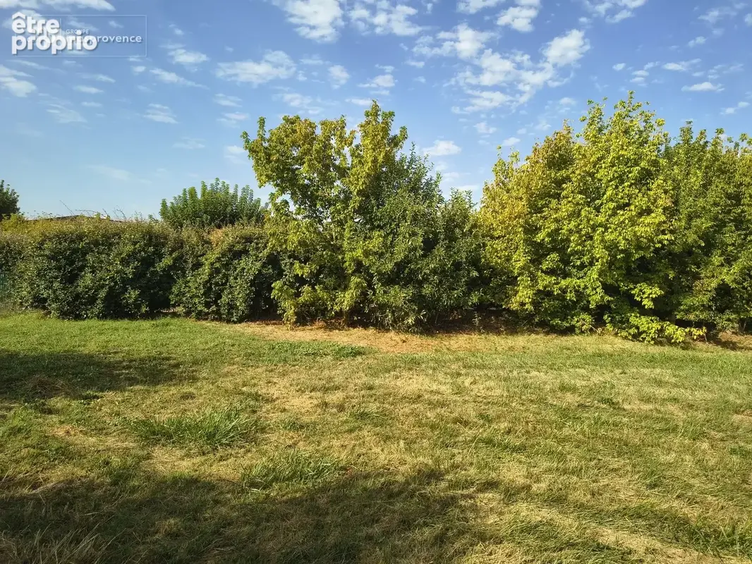 Terrain à bâtir de 1000 m² à AUBIGNAN (84) - photo 5