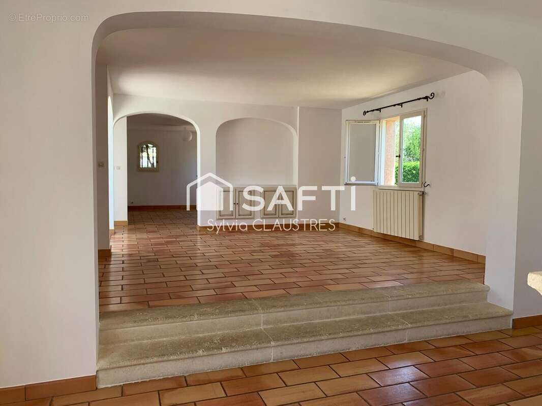 Photo 3 - Maison à MAUGUIO