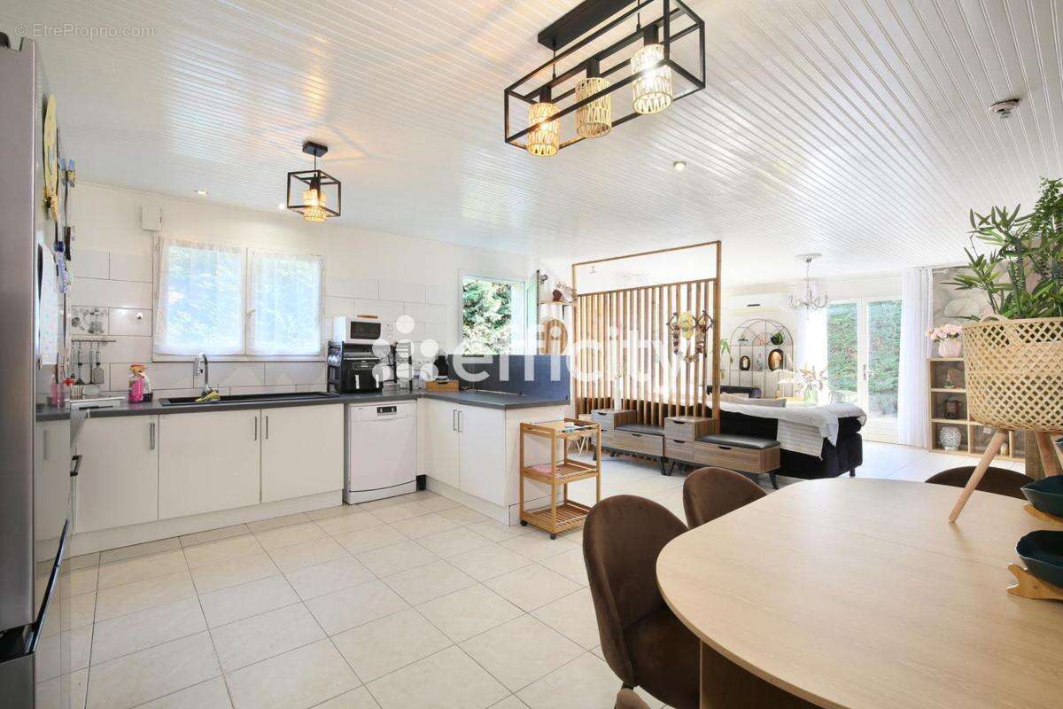 Maison 90 m² à Plaisance-Du-Touch  - photo 8