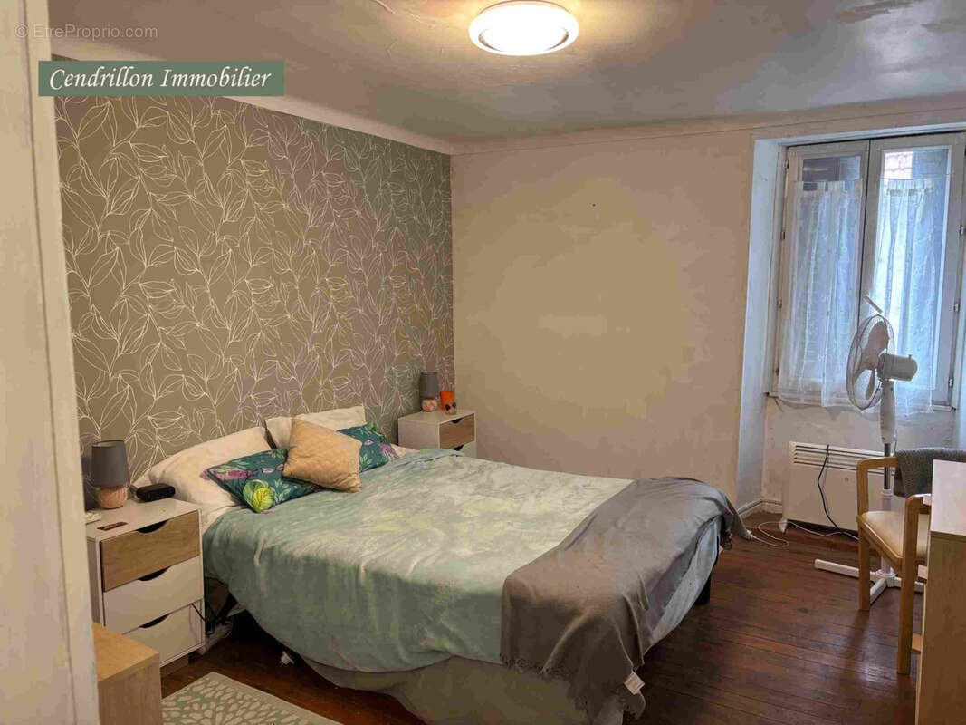 Maison de bourg en pierres, indépendante, 80m2 habitable de suite, avec cour et atelier. - photo 22