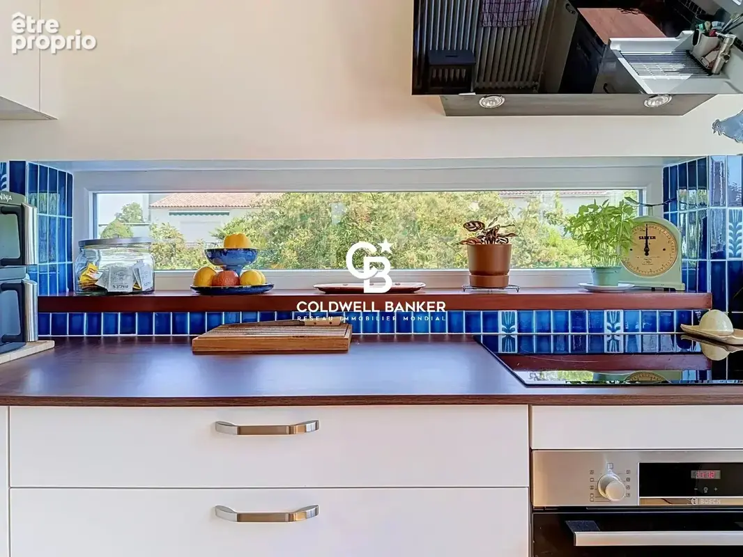 Maison d’architecte 1969 à toit plat avec piscine et appartement indépendant – Saintes, commerces à pied - photo 7