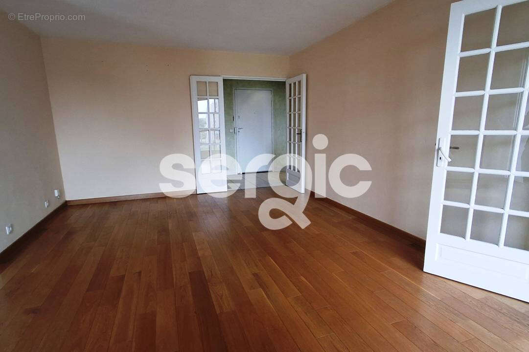 Appartement à QUINCY-SOUS-SENART