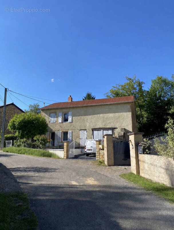 Maison à CHARLIEU