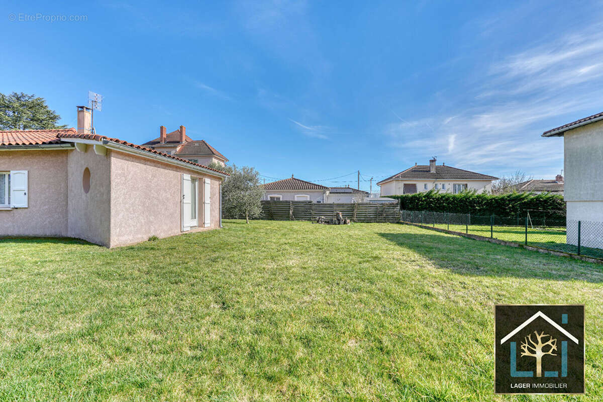 Maison à VILLARS-LES-DOMBES