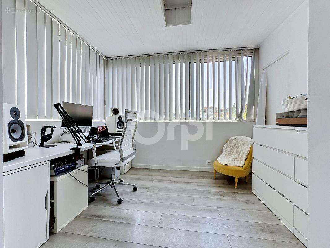 Appartement à NOGENT-SUR-MARNE