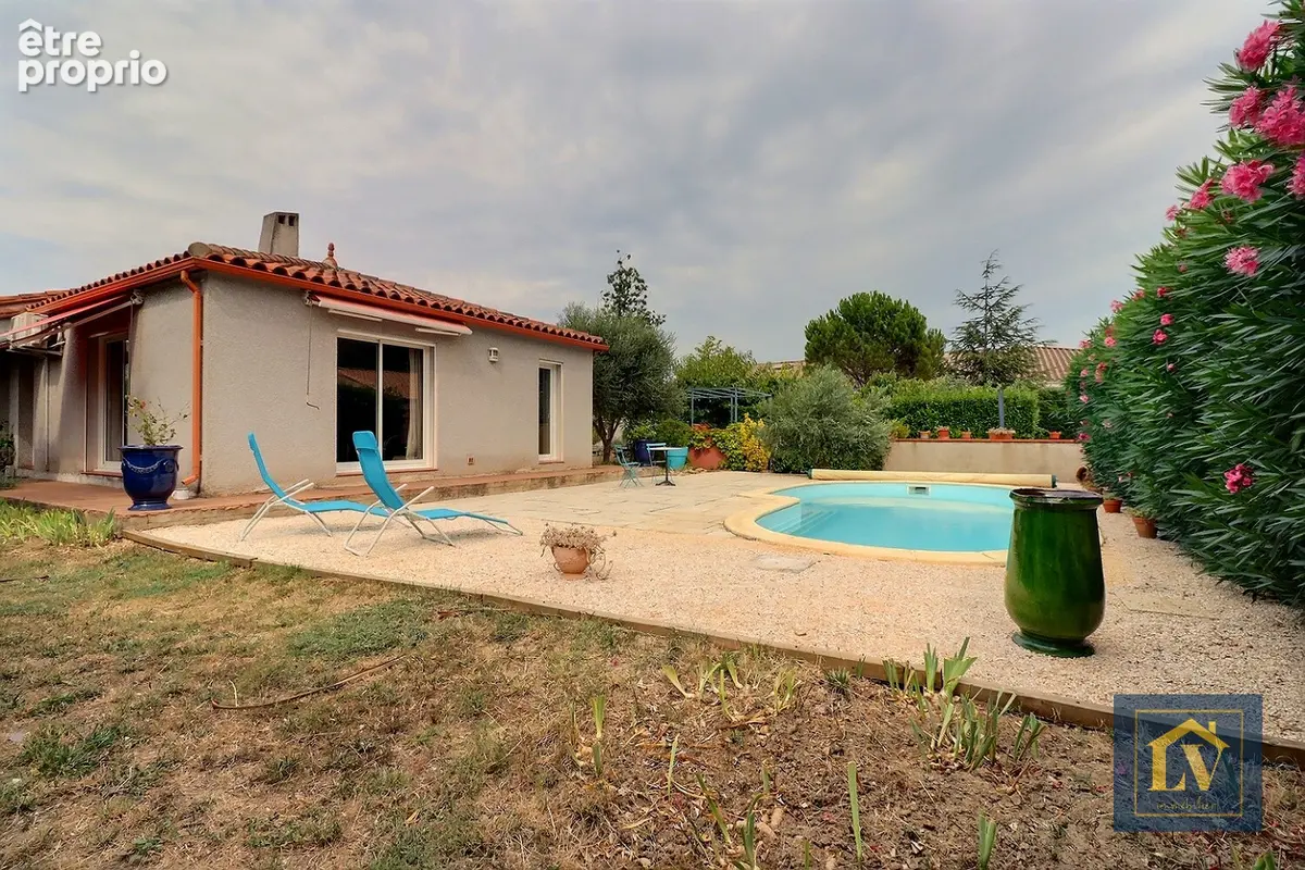 A vendre villa plain pied 5 pièces avec garages, jardin et piscine - photo 6