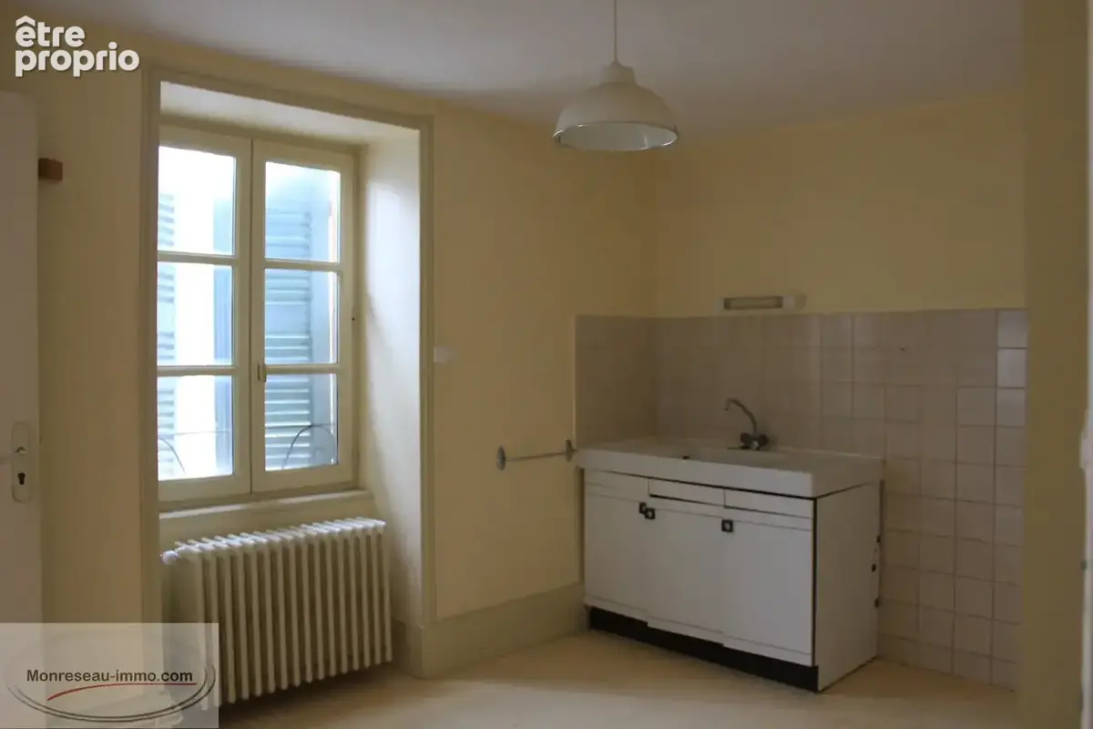 Ensemble Immobilier : 1T1 + 1T2 + 1T3 + local + garages + greniers - photo 5