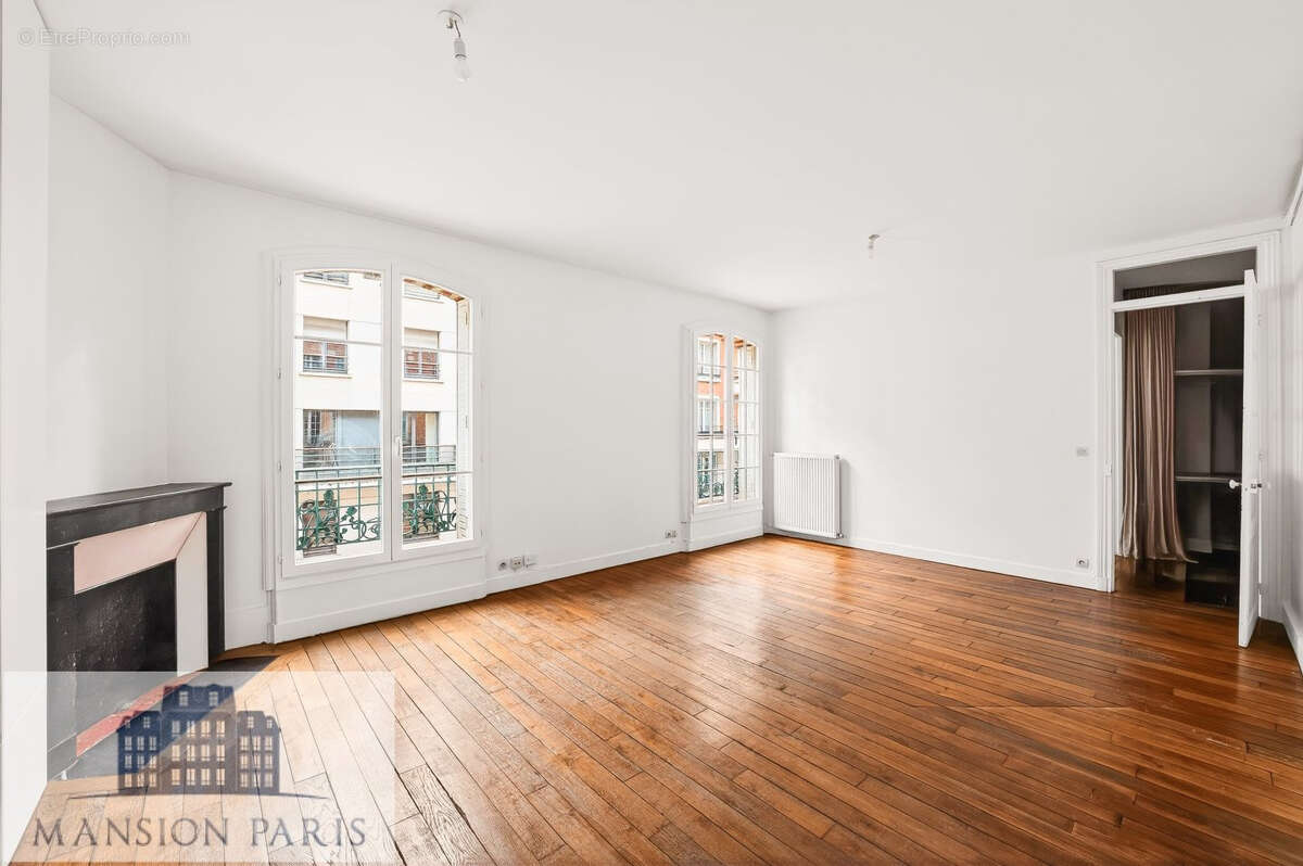 Appartement à MONTROUGE