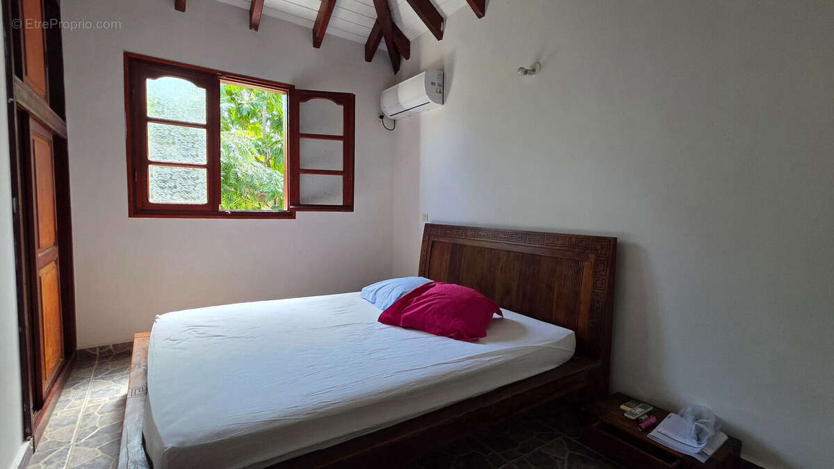 Maison à CAPESTERRE-DE-MARIE-GALANTE