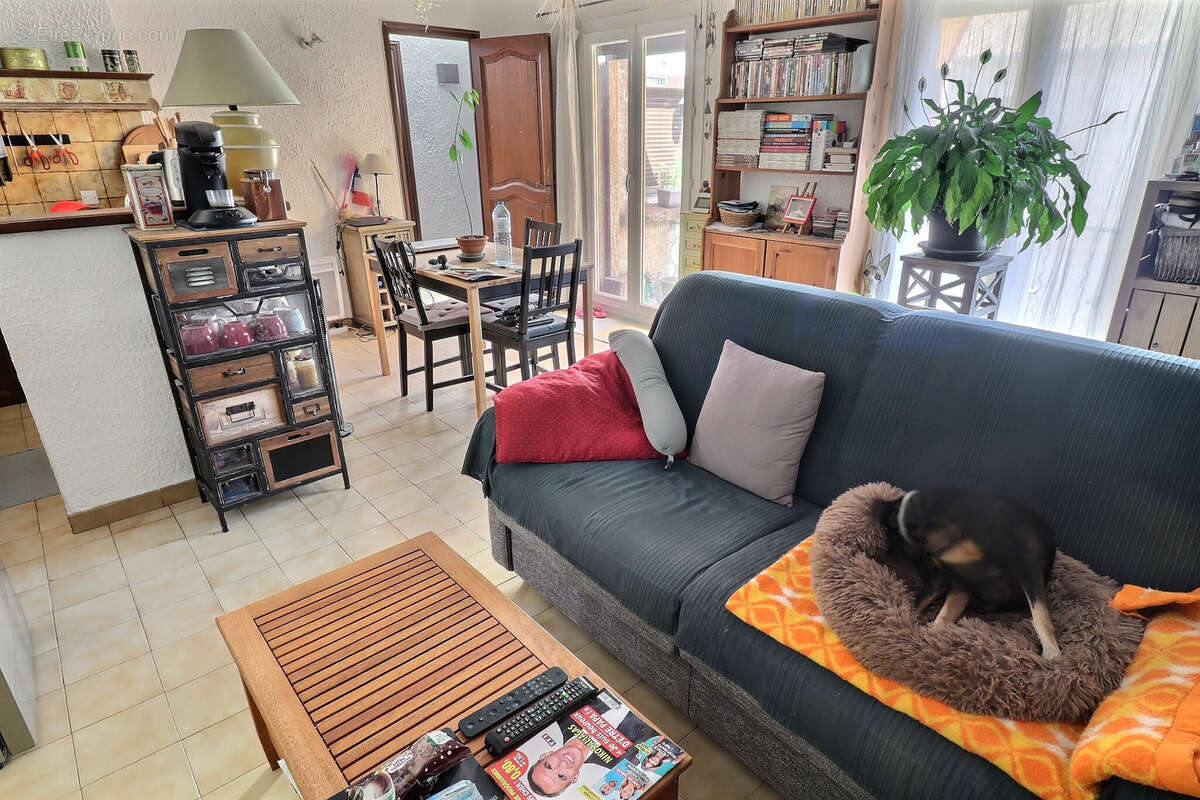 Maison à SAINT-GENIES-DES-MOURGUES