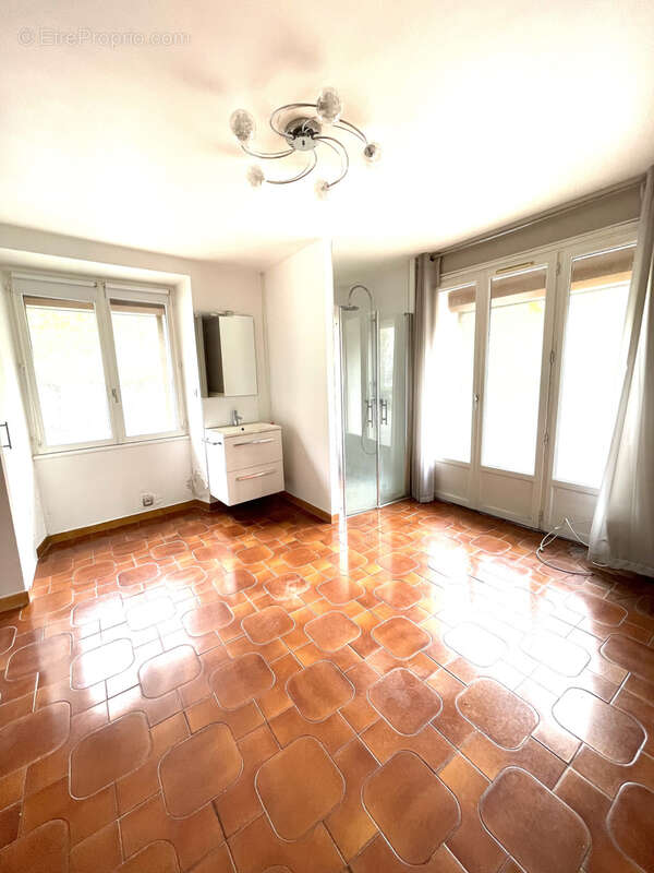 Maison à VIF