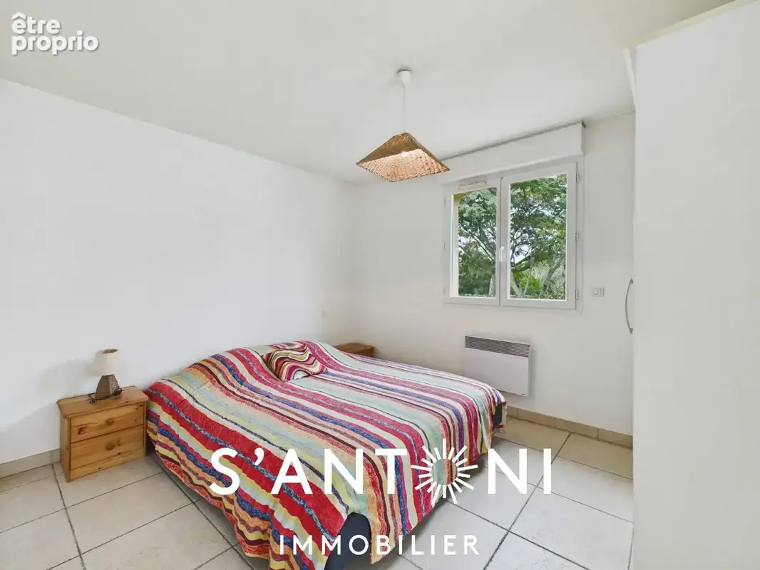 Portiragnes  villa plain-pied 136 m²  4 chambres  piscine chauffée  terrain 1 400 m²  dpe c/a - photo 18