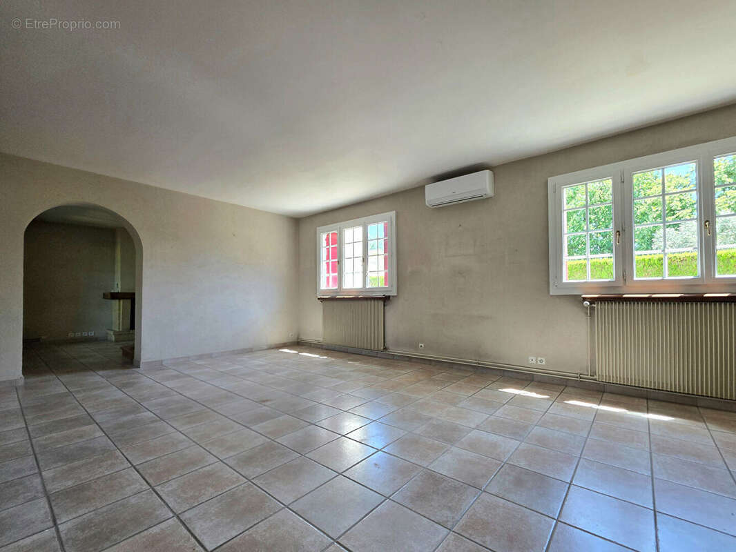 Maison à BOURG-DE-PEAGE