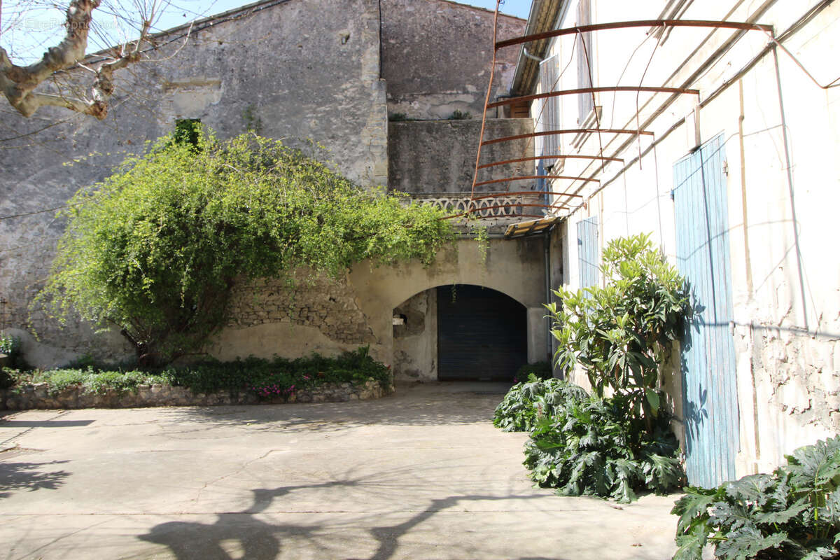 Maison à CAUMONT-SUR-DURANCE