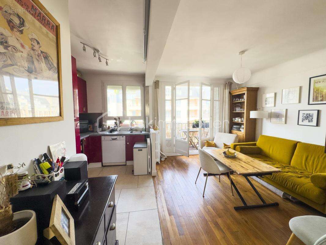 Appartement à CHARENTON-LE-PONT