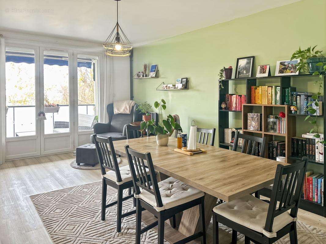 Appartement à BOURG-LES-VALENCE