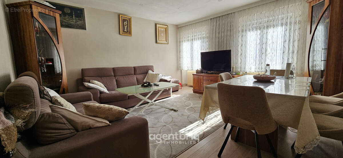 Ensemble immobilier (lot de 5 appartements sur 8) à Mulhouse - photo 5