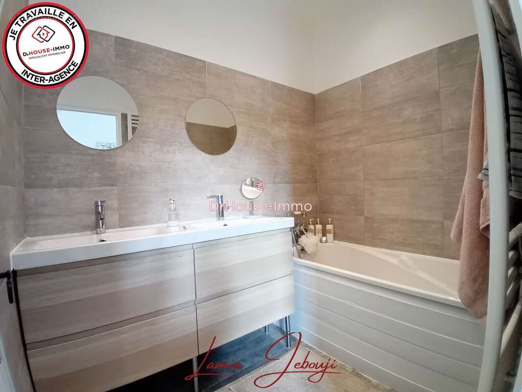 Maison à FARGUES-SAINT-HILAIRE