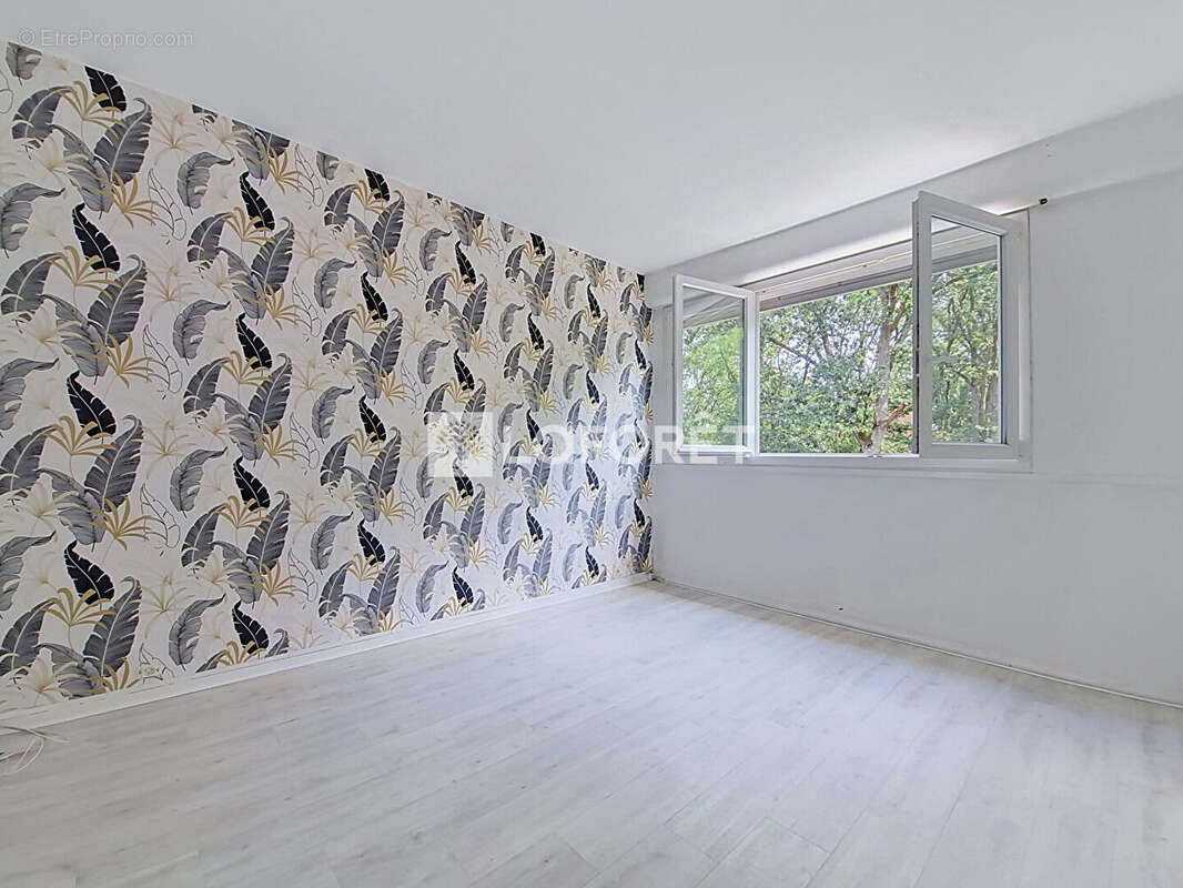 Appartement Verneuil Sur Seine 4 pièce(s) 74 m2 - photo 3